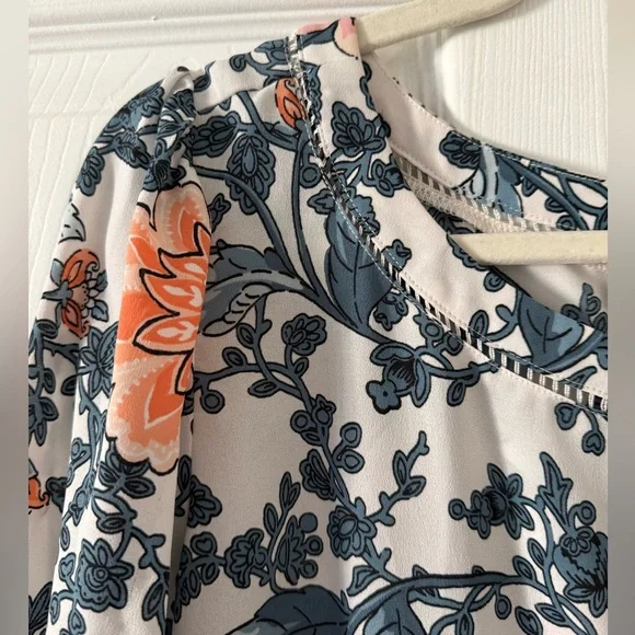 LOFT Size 18 Floral Long Sleeved Blouse 🌀 - Picture 3 of 10